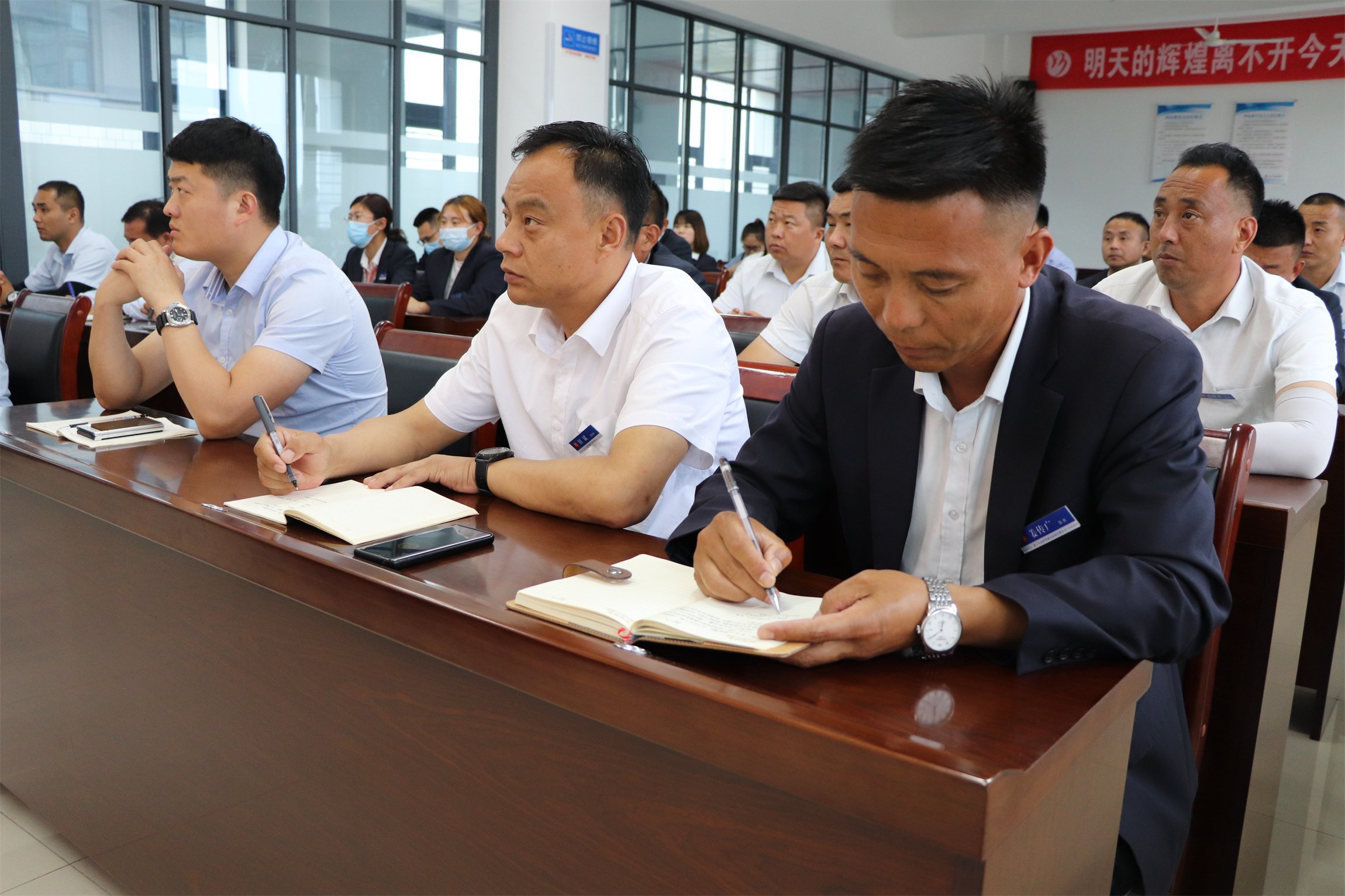 質(zhì)量服務(wù)提升月，用心為每一位學(xué)員服務(wù)！(圖2)