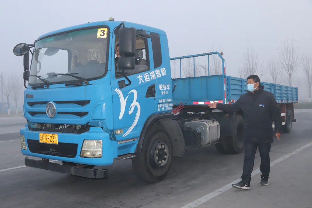 【溫馨提示】大霧天氣行車注意事項(xiàng)要牢記！(圖2)